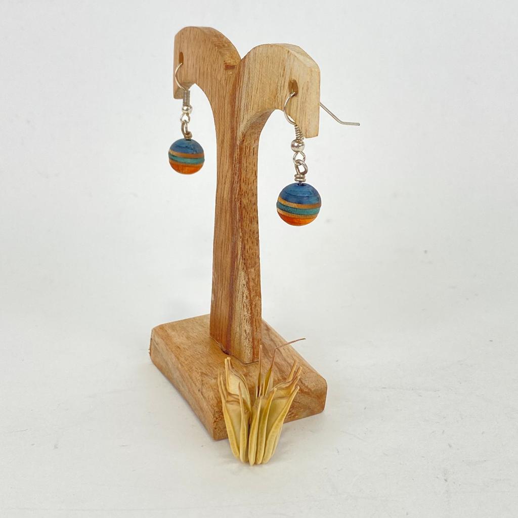 Boucles D'Oreilles en Skateboard Recyclé [0115]