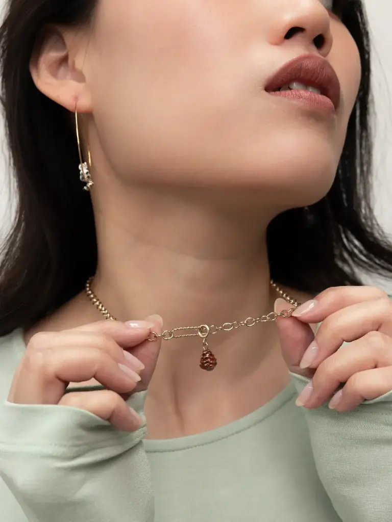 Pendentif 'Pomme de Pin' - Nach