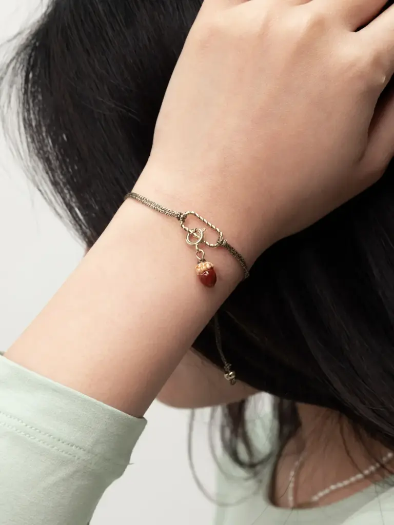 Pendentif 'Gland' - Nach