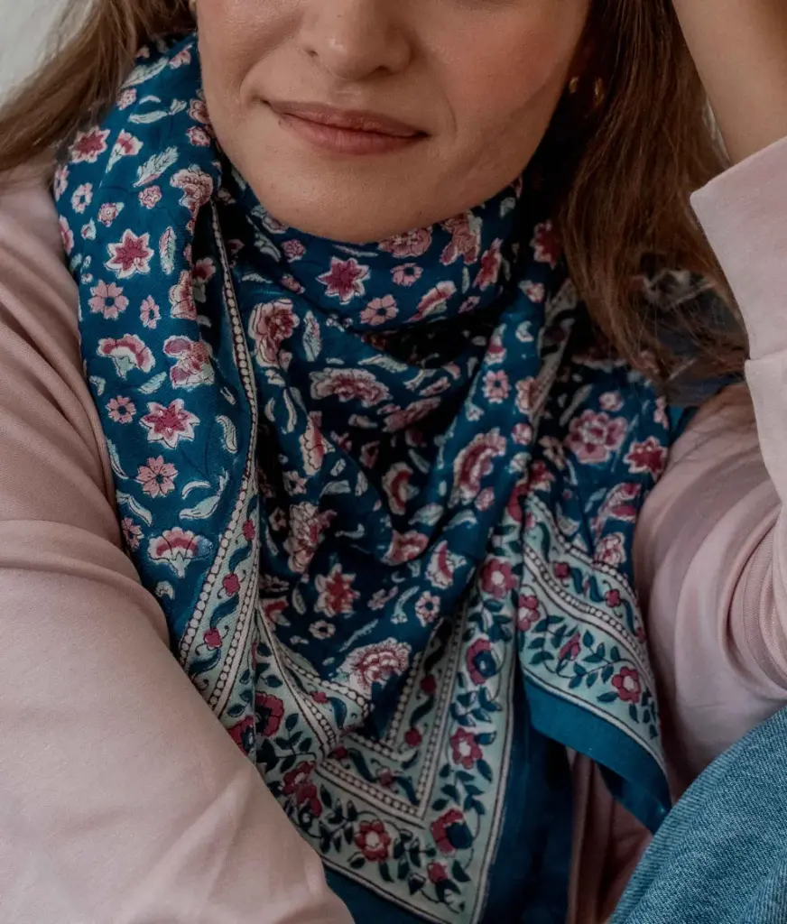 Foulard 'Edel Aqua' – Bindi Atelier