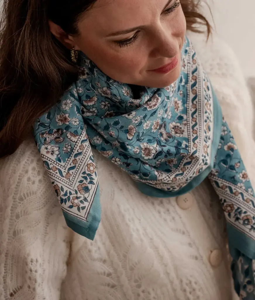 Foulard 'Edel Nuage' – Bindi Atelier