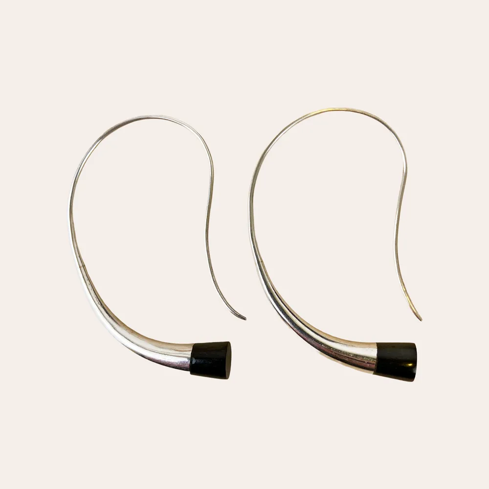 Boucles d'oreilles – Argent & Ebène [1963]
