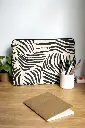 Housse d'ordi 'Ava' – Taille S – Zèbre écru – Hindbag