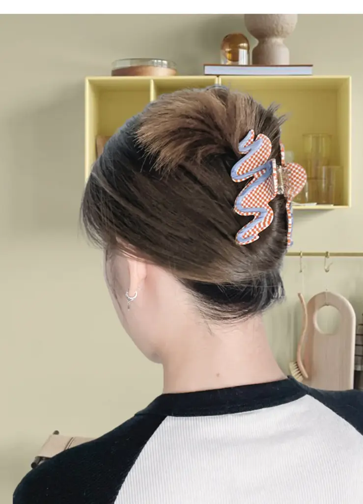 Pince à cheveux 'Cream Biscuit – Orange checkerboard' – Likio