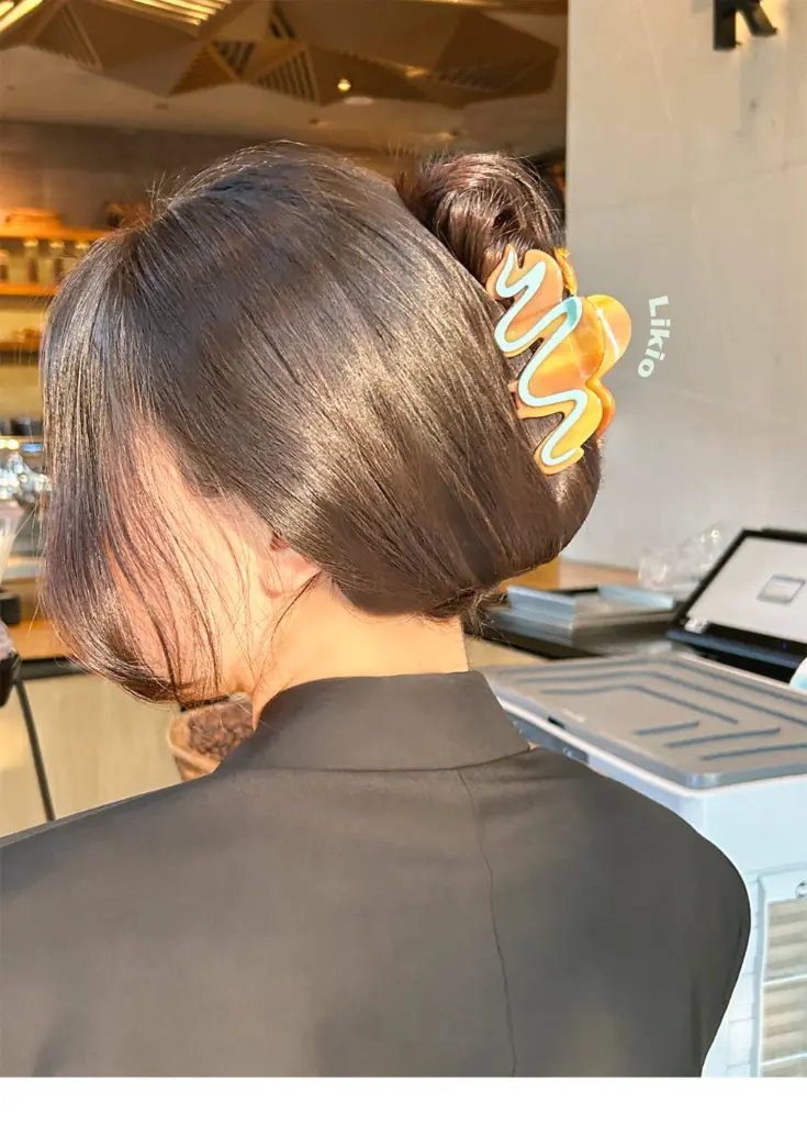 Pince à cheveux 'Cream Biscuit – Caramel Mint' – Likio