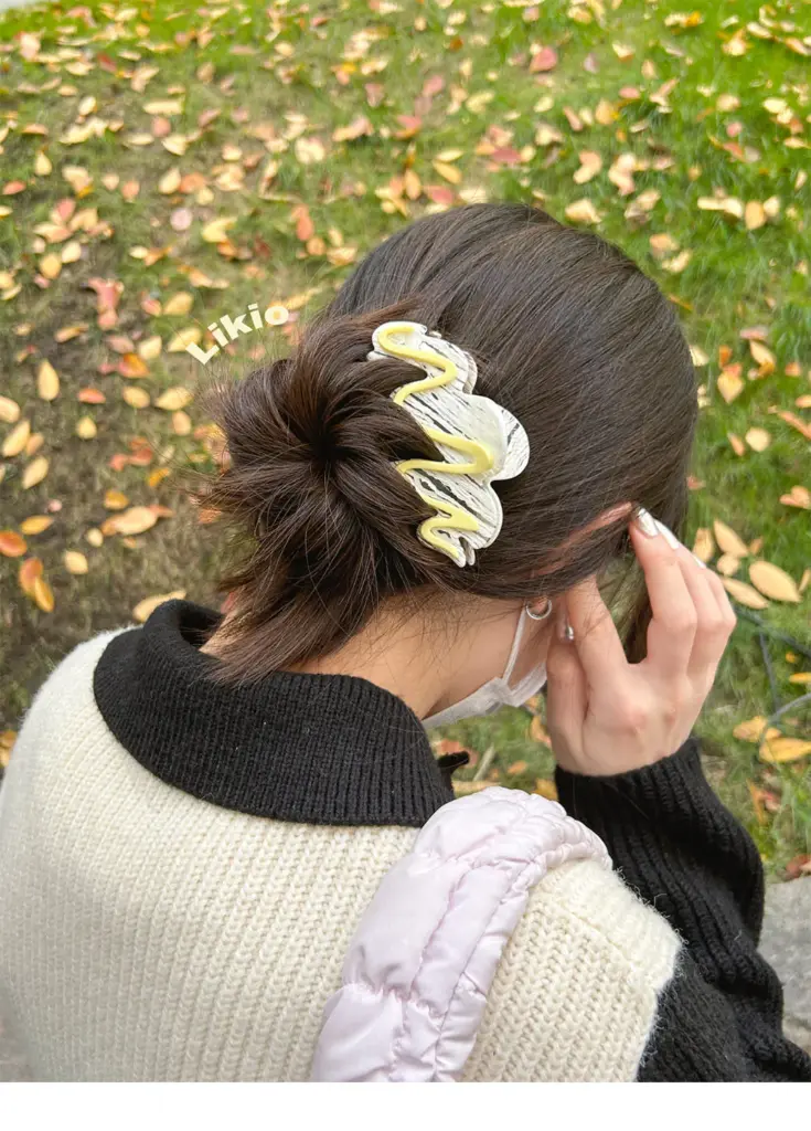 Pince à cheveux 'Cream Biscuit – Lemon Cream' – Likio