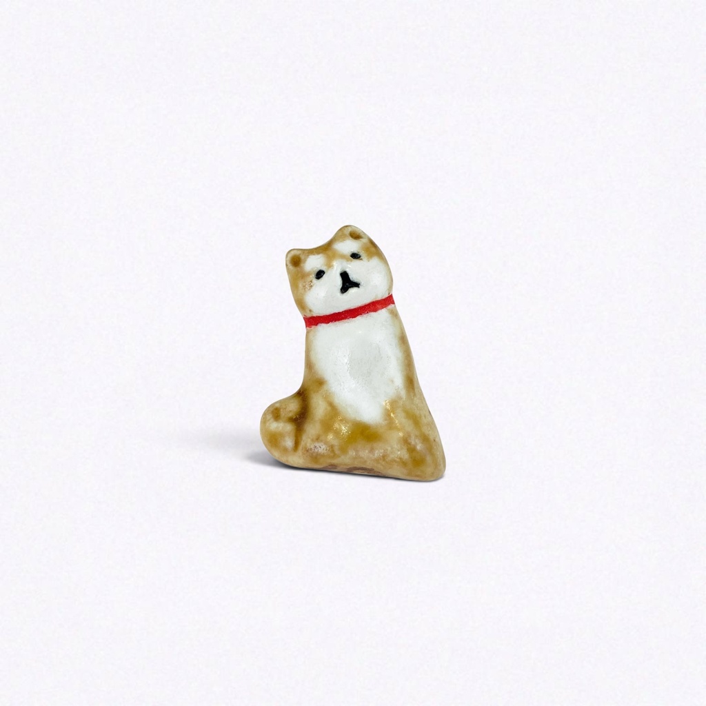 Broche 'Akaikubiwano Shiba' – Nanayosha