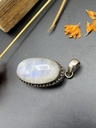 Pendentif Argent 925 & Pierre de Lune [0044]