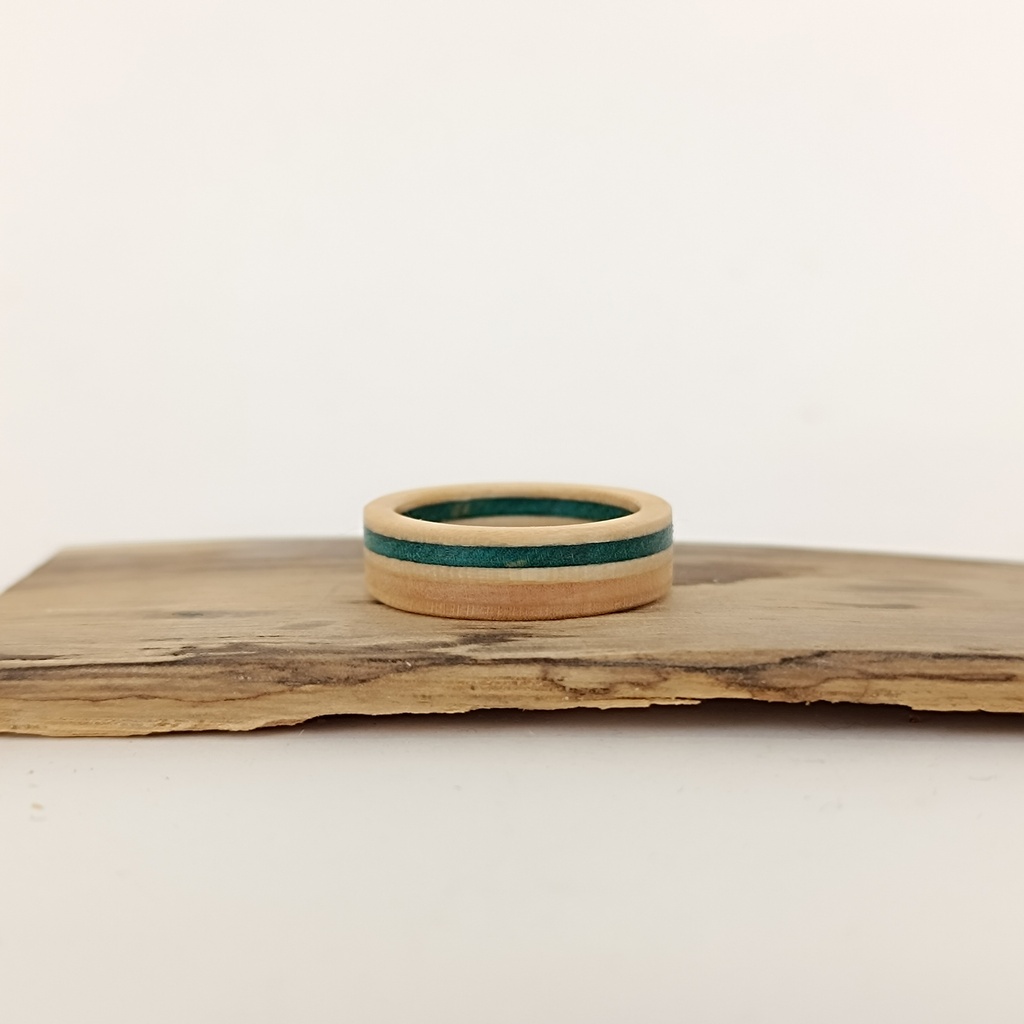 Bague en Skateboard Recyclé [0050]