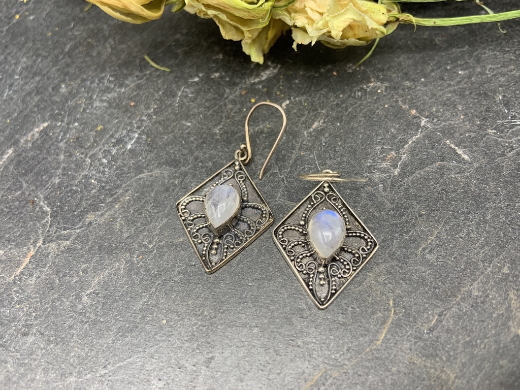 [NARYA-0070-BO] Boucles d'Oreilles Hideki