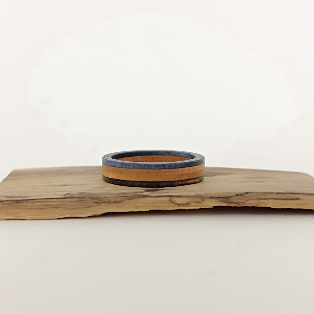 [7PLI-0090] Bague en Skateboard Recyclé [0090]