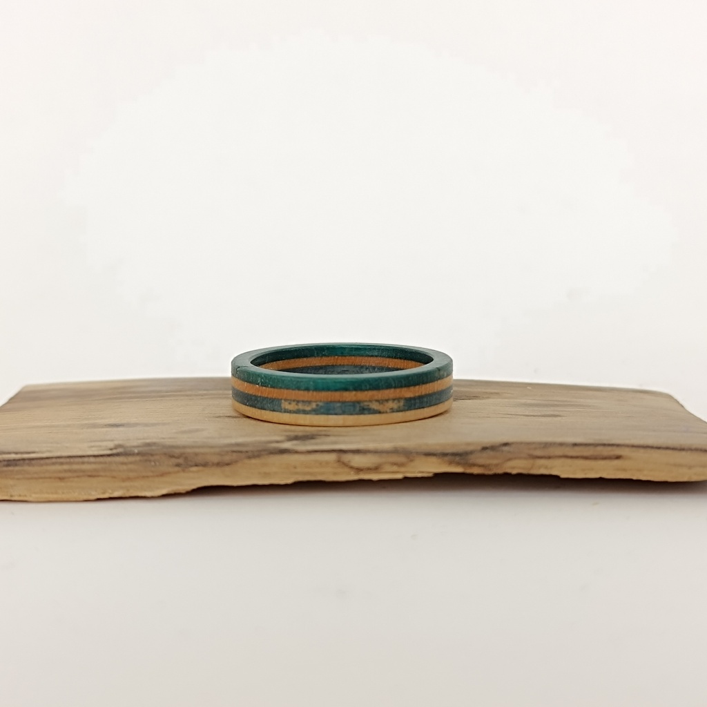 [7PLI-0091] Bague en Skateboard Recyclé [0091]