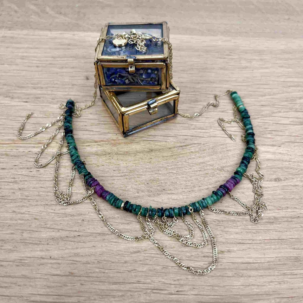 [BELLE-PK2-LIAN-C2GR] Collier 'Liana' Laiton Doré & Rubis Zoïsite - Belle Mais Pas Que