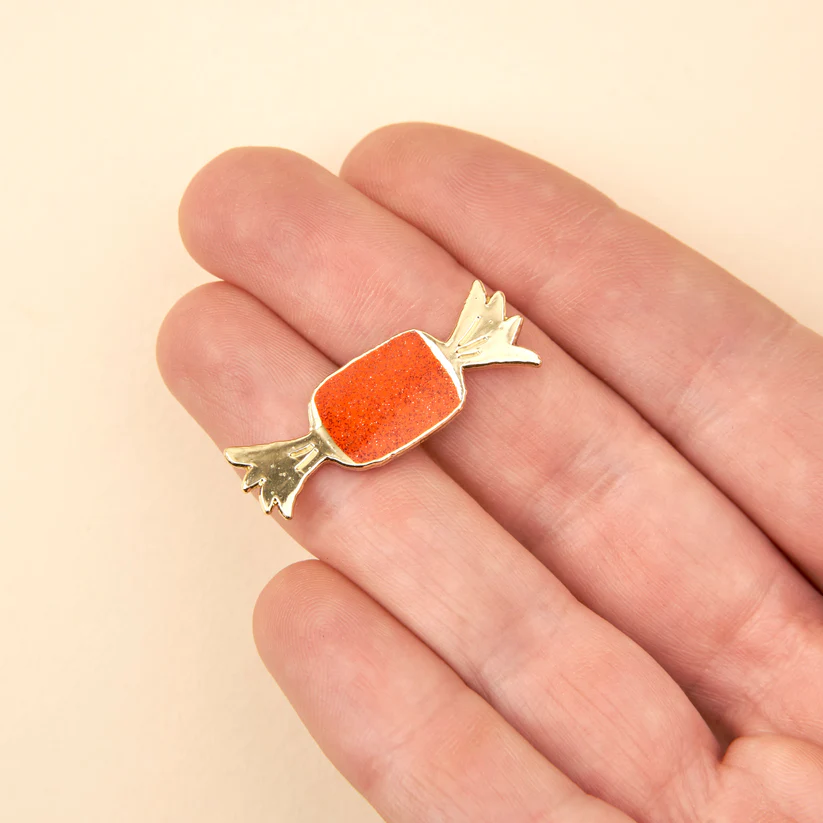 [COU-PINSPAPILLOTTE] Pin's 'Papillote' - Coucou Suzette