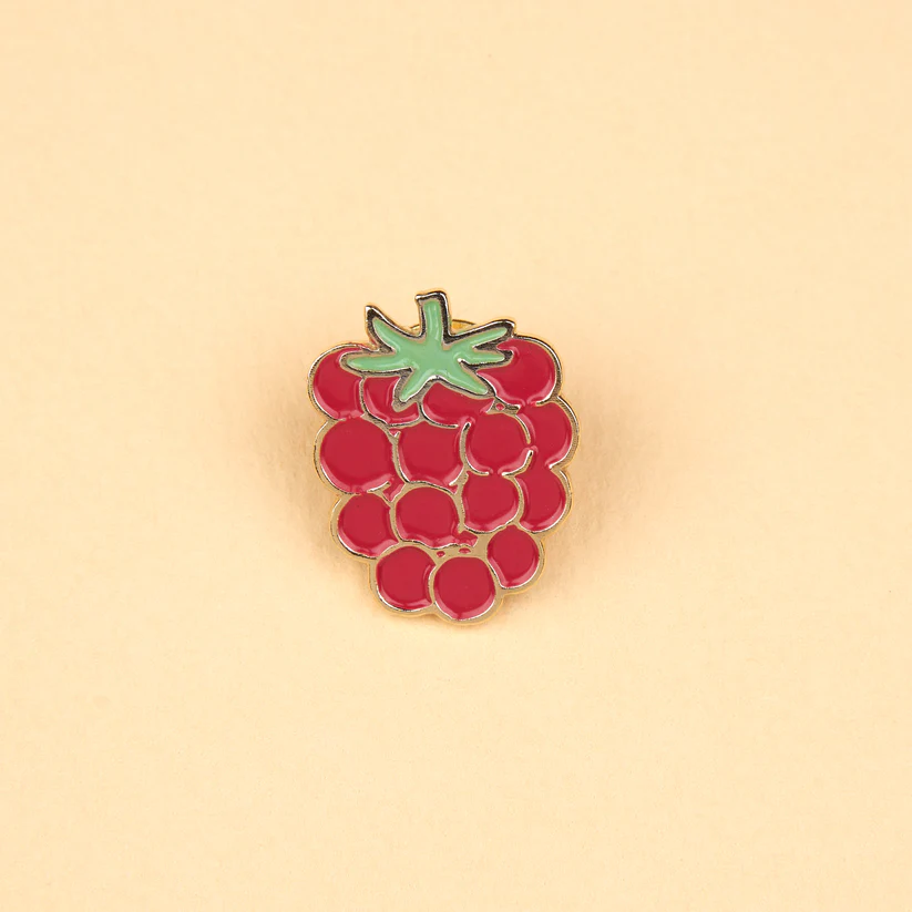 [COU-PINSFRAMBOISE] Pin's 'Framboise' - Coucou Suzette