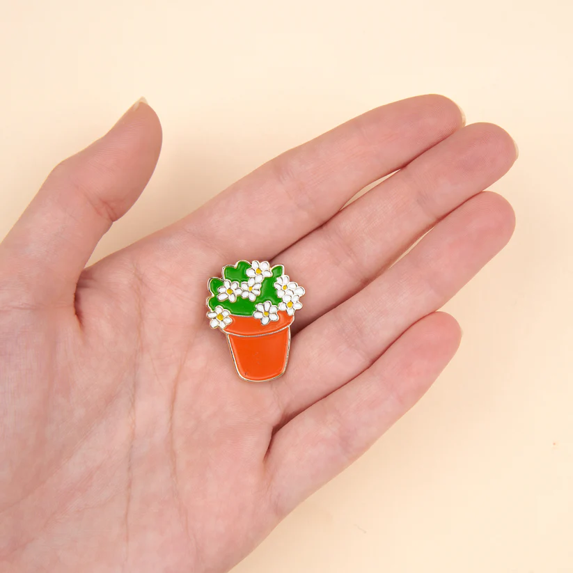 [COU-PINSPOTDEFLEURS] Pin's 'Pot de Fleurs' - Coucou Suzette