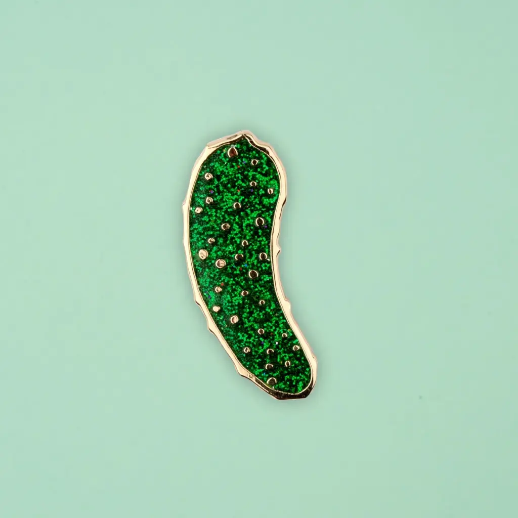[COU-PINSCORNICHON] Pin's 'Cornichon' - Coucou Suzette