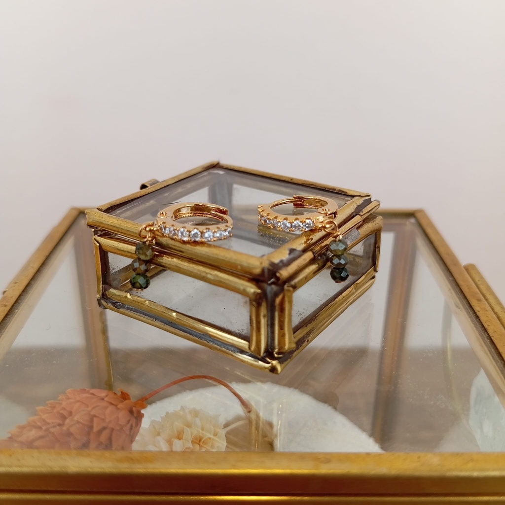 [GAR-SILA-BO-TOURMA_VERT-03] Boucles d'oreilles 'Sila' - Laiton doré 2µ - Tourmaline verte - By Garance