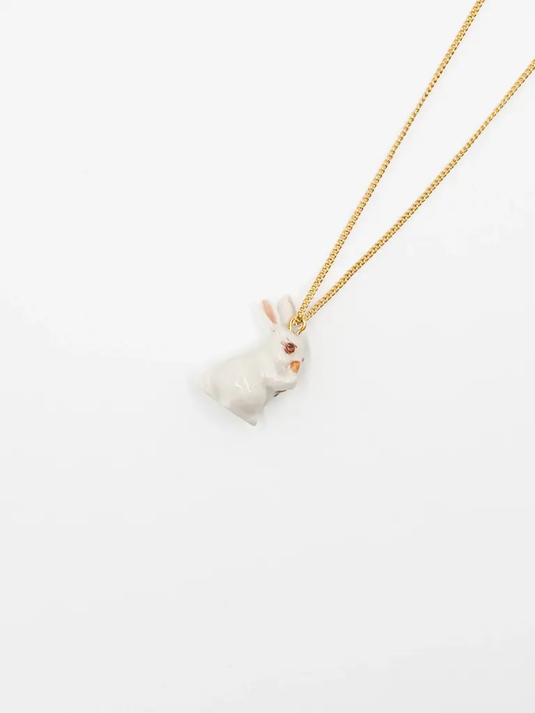 [NACH-U091G] Collier 'Lapin Blanc et sa Carotte' - Nach