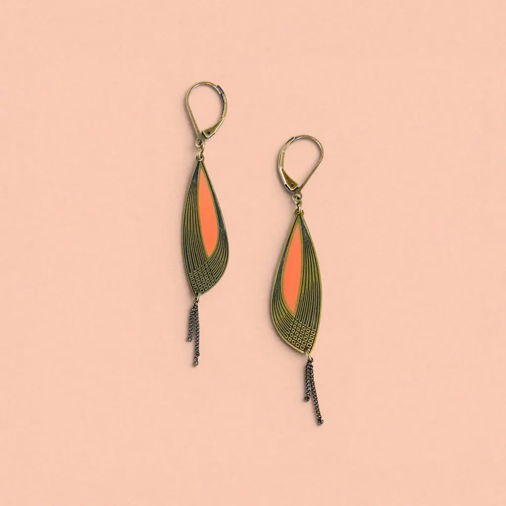 [BLAISE-CLA-0428] Boucles d'oreilles 'Classiques – Pétale' – Corail – Small – Amélie Blaise