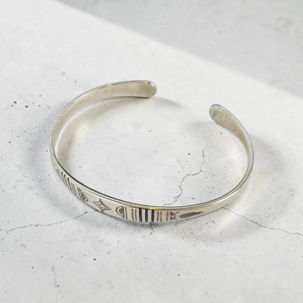 [BRAR-0589] Bracelet touareg gravé – Acier [0589]