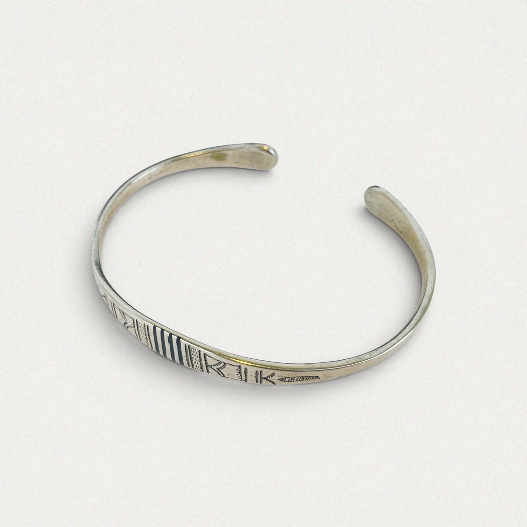 [BRAR-0590] Bracelet touareg gravé – Acier [0590]